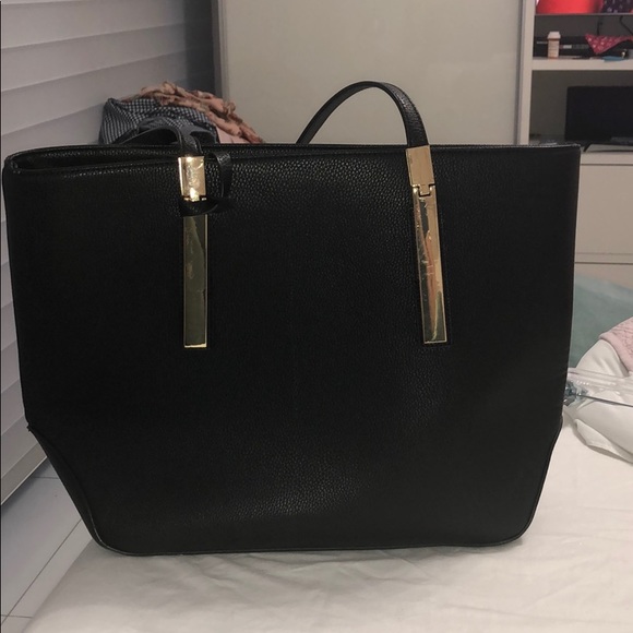 Miztique Handbags - Black and gold should bag